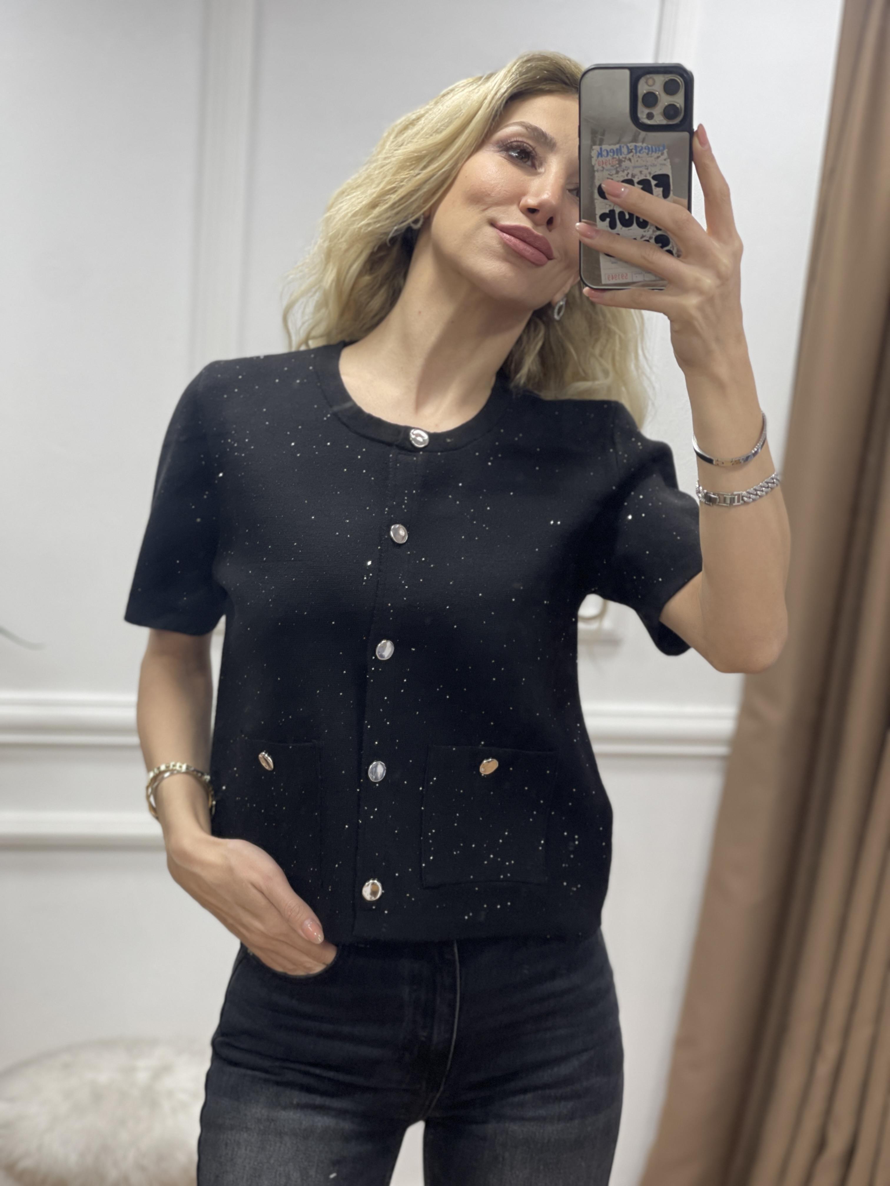 KADIN SIYAH SIM DETAYLI DİLVİN TRİKO HIRKAModa AkımıHırka