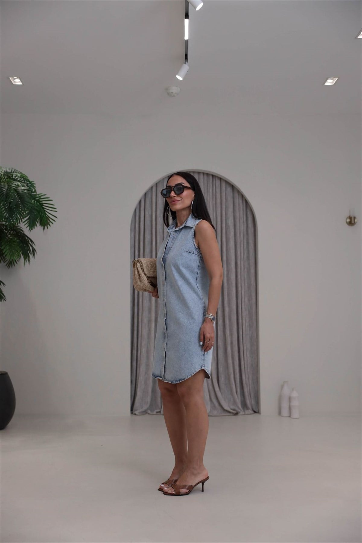 0633 Önü Çıtçıt Detaylı Sıfır Kol Denim Elbise AÇIK MAVİ