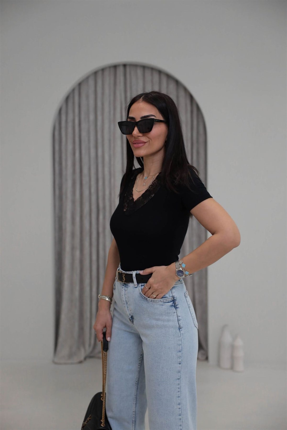 1015 V Yaka Dantelli Modal Body SİYAH