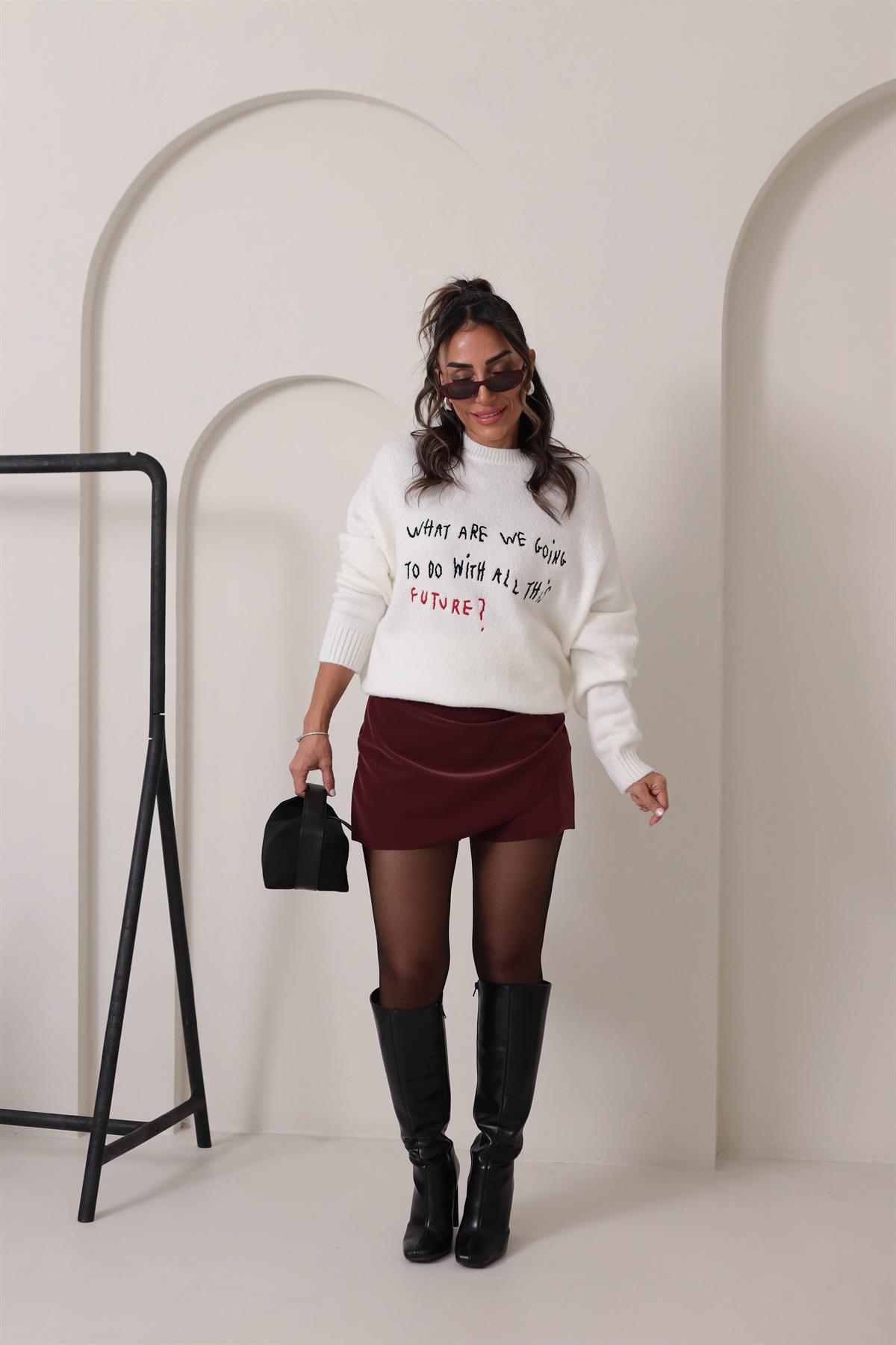 8062 Mat Deri Kapaklı Şort Etek