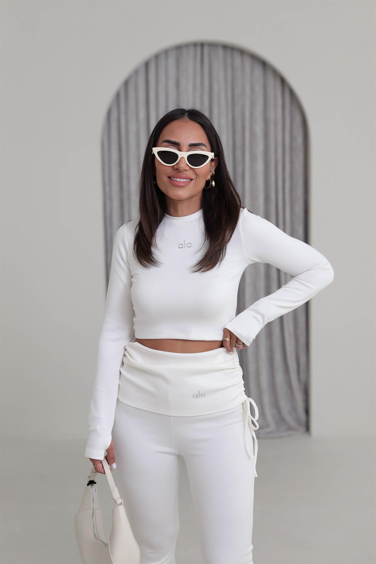 4033 Gümüş Yazı Baskılı Bel Detaylı Takım EKRU