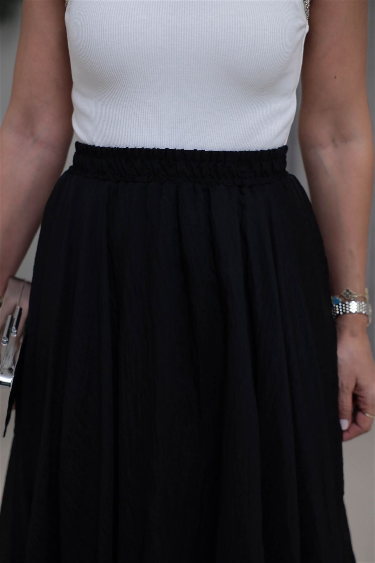 1022 Kraşlı Bel Lastikli Asimetrik Etek SİYAH