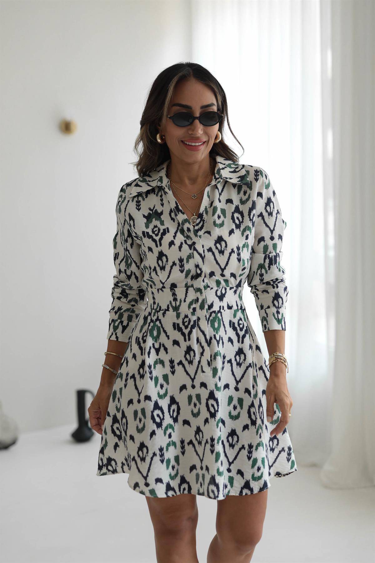 0587 Bel Lastikli Gömlek Yaka Desenli Elbise