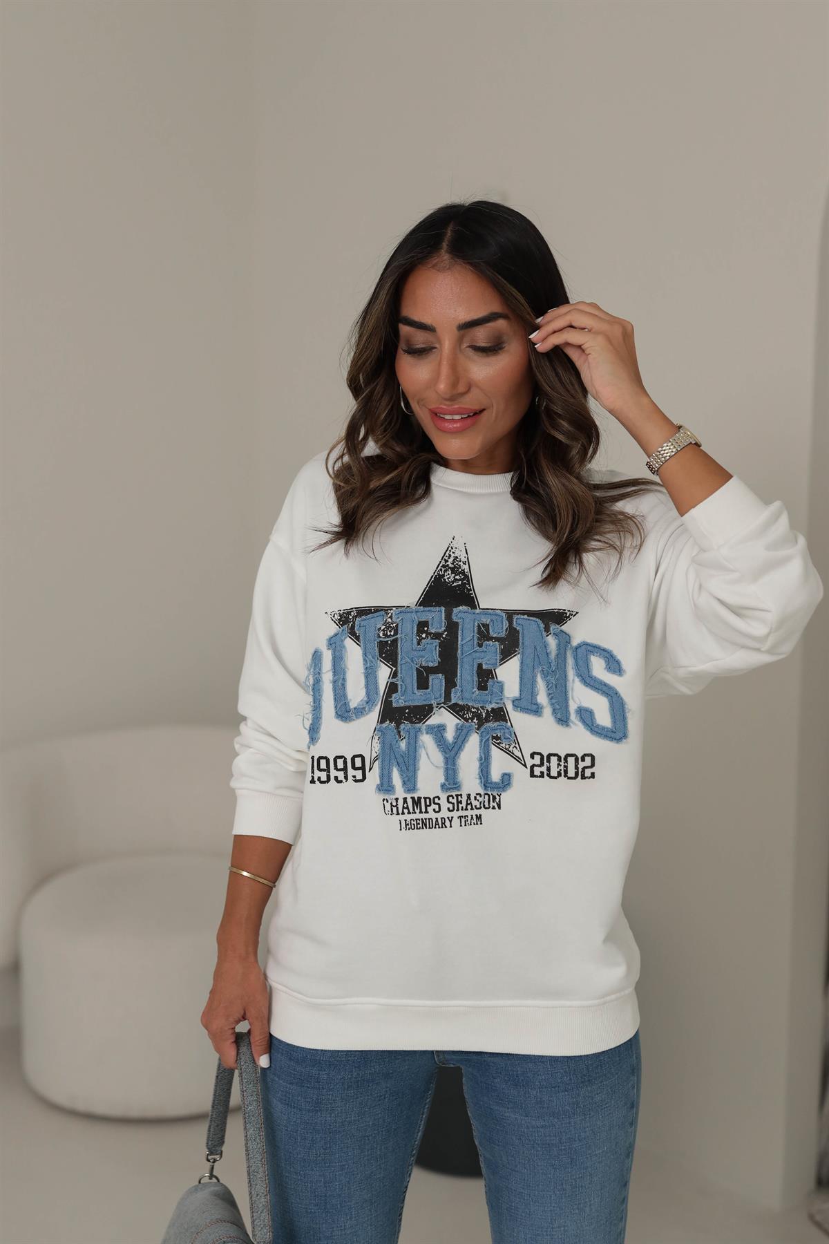 5545 Queens Yazılı İşlemeli Sweatshirt