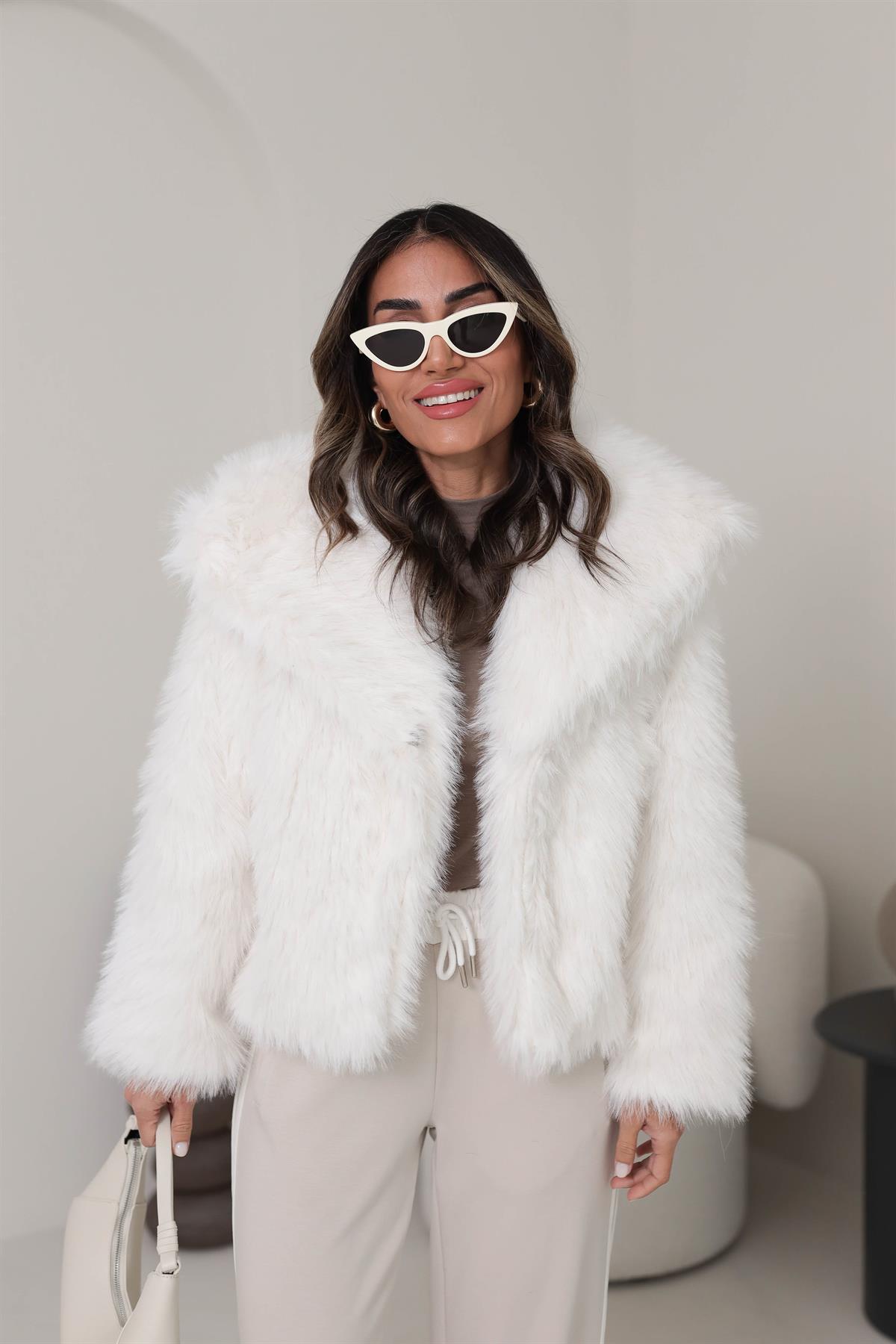 2429 Ara Boy Yakalı Kürk BEYAZ