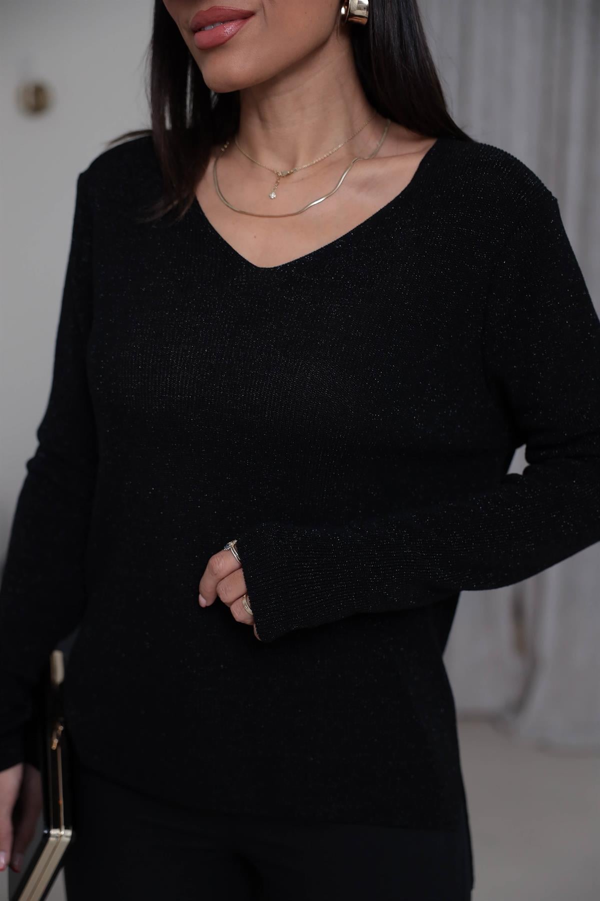 152 V Yaka Simli Viskon Triko Bluz SİYAH