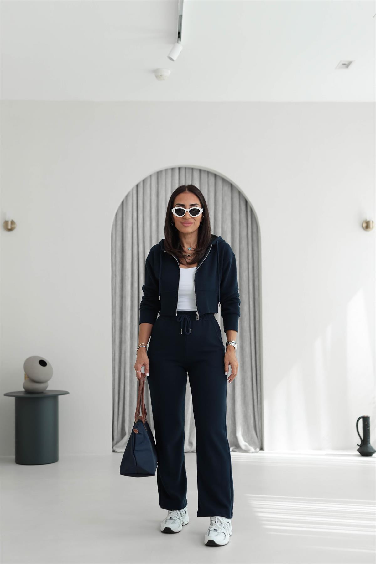 2331 Selanik Kumaş Fermuarlı Ceketli Takım LACİVERT