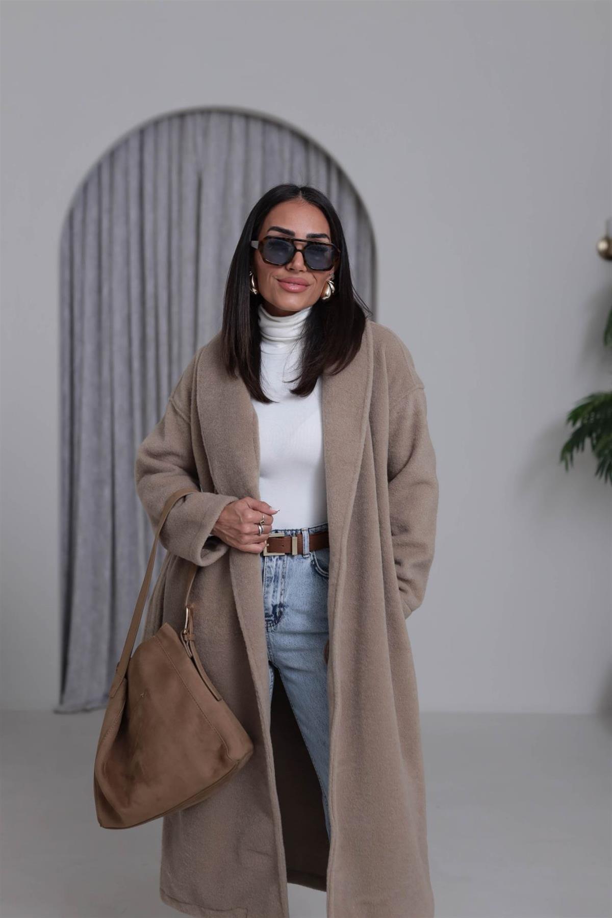 9533 Şal Yaka Kuşaklı Kaban BEJ