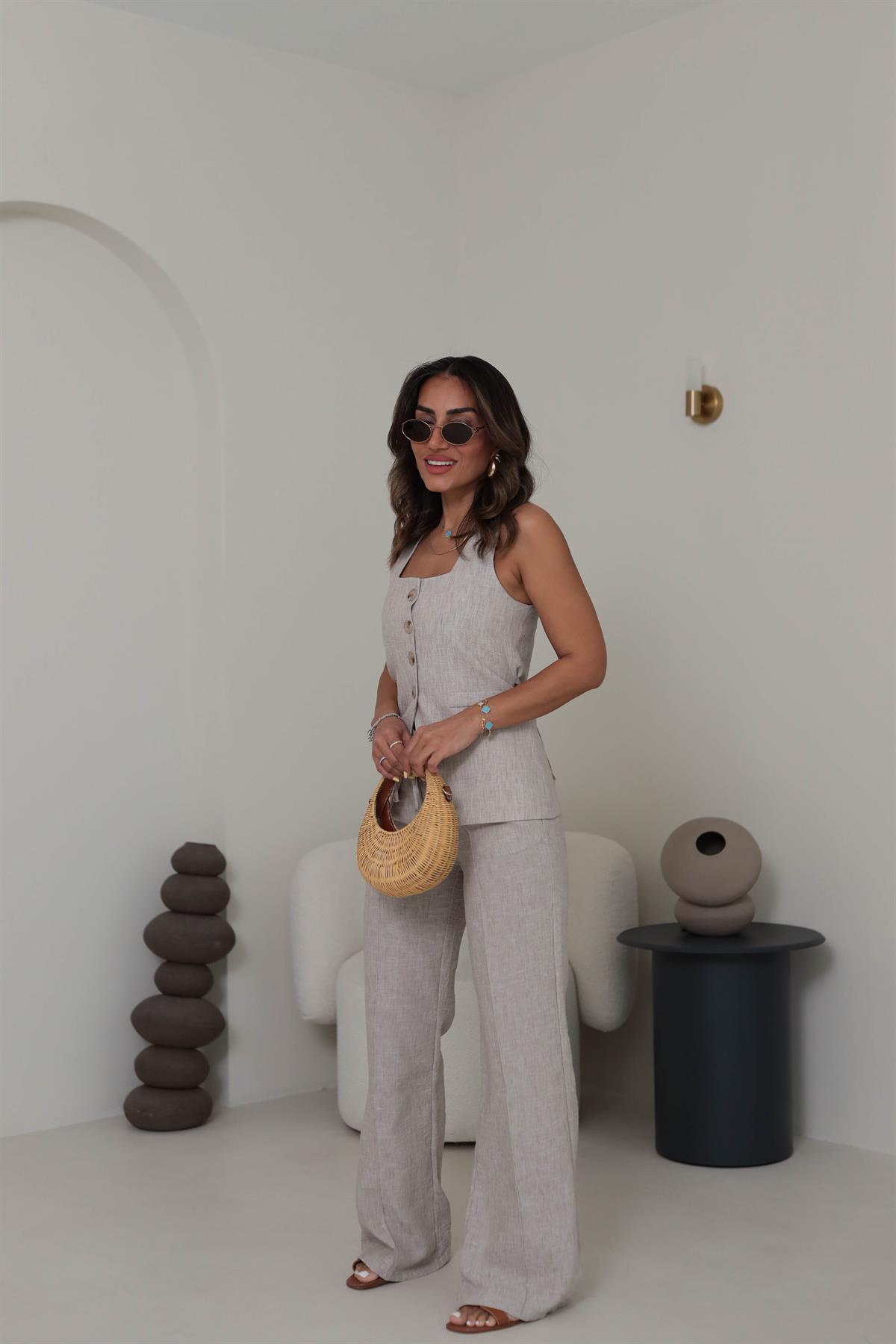 3170 Kare Yaka Arkadan Bağlamalı Yelekli Takım TAŞ