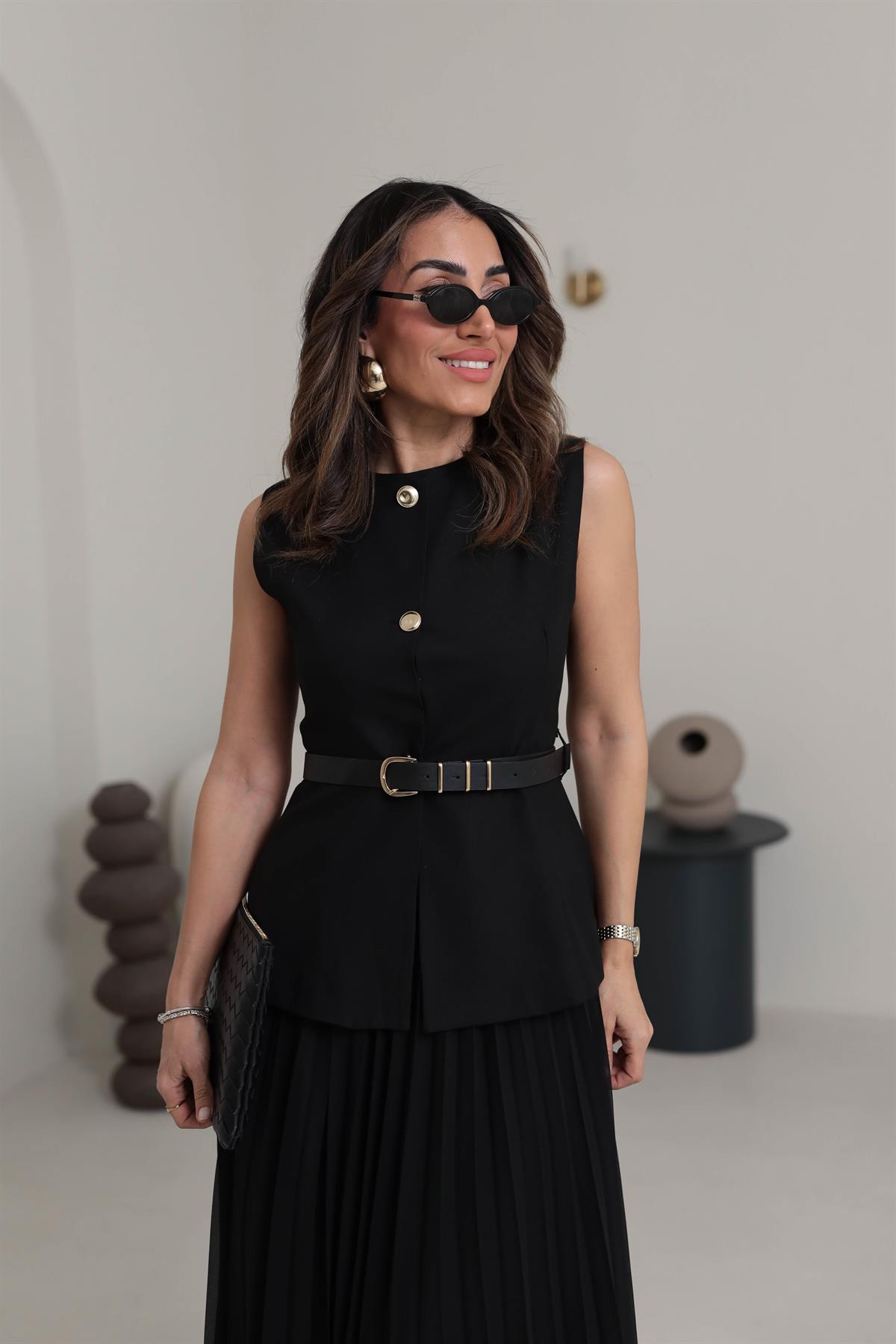 0300 Gold Düğmeli Kemerli Yelek SİYAH