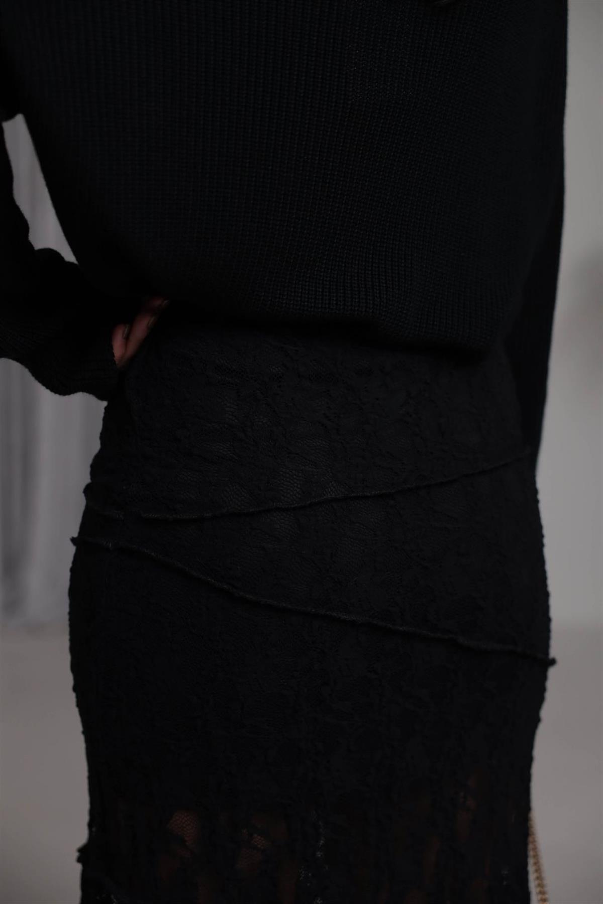 8818 Astarlı Dikiş Detaylı Dantel Etek SİYAH