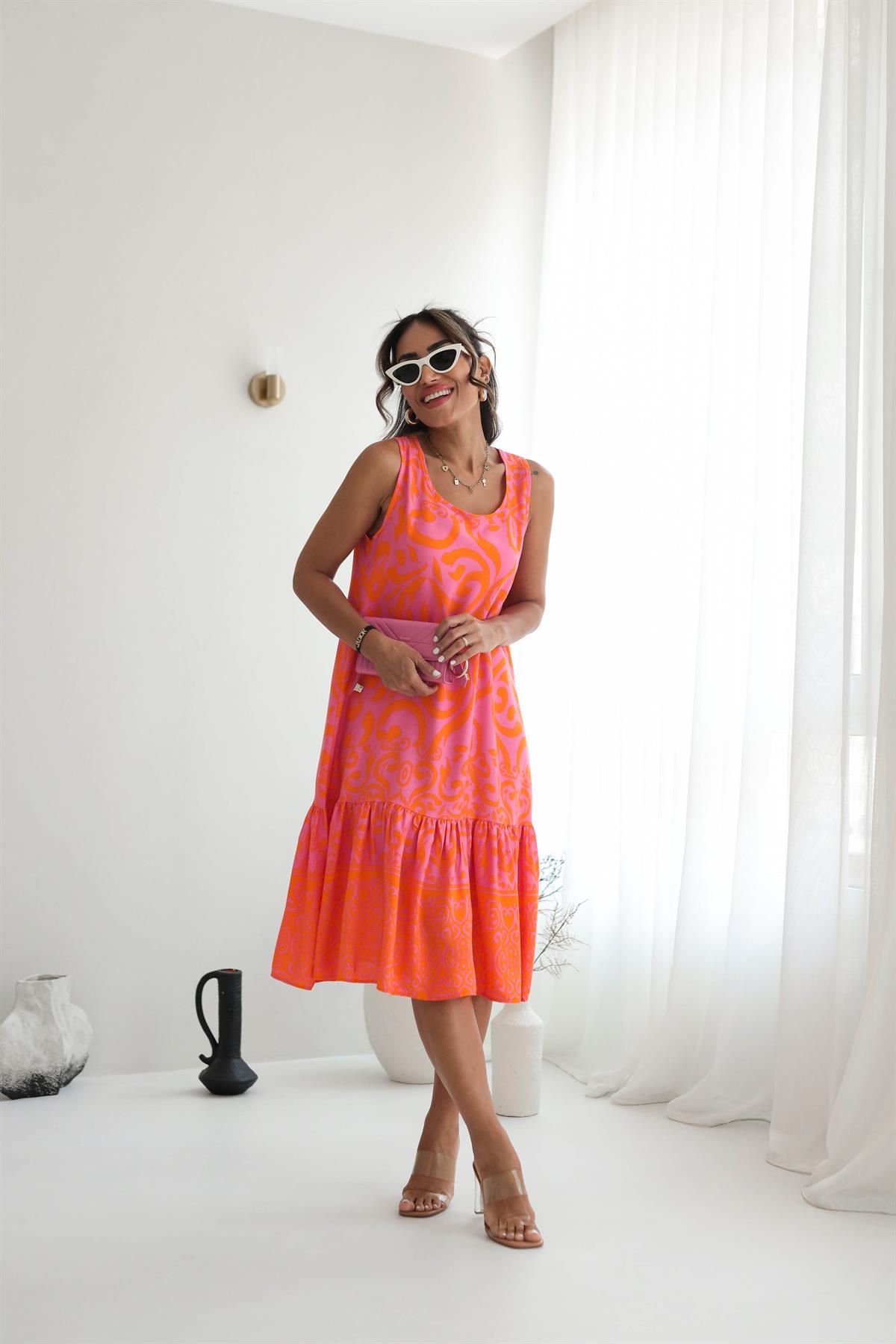 Eteği Fırfırlı Kolsuz Rahat Viskon Elbise