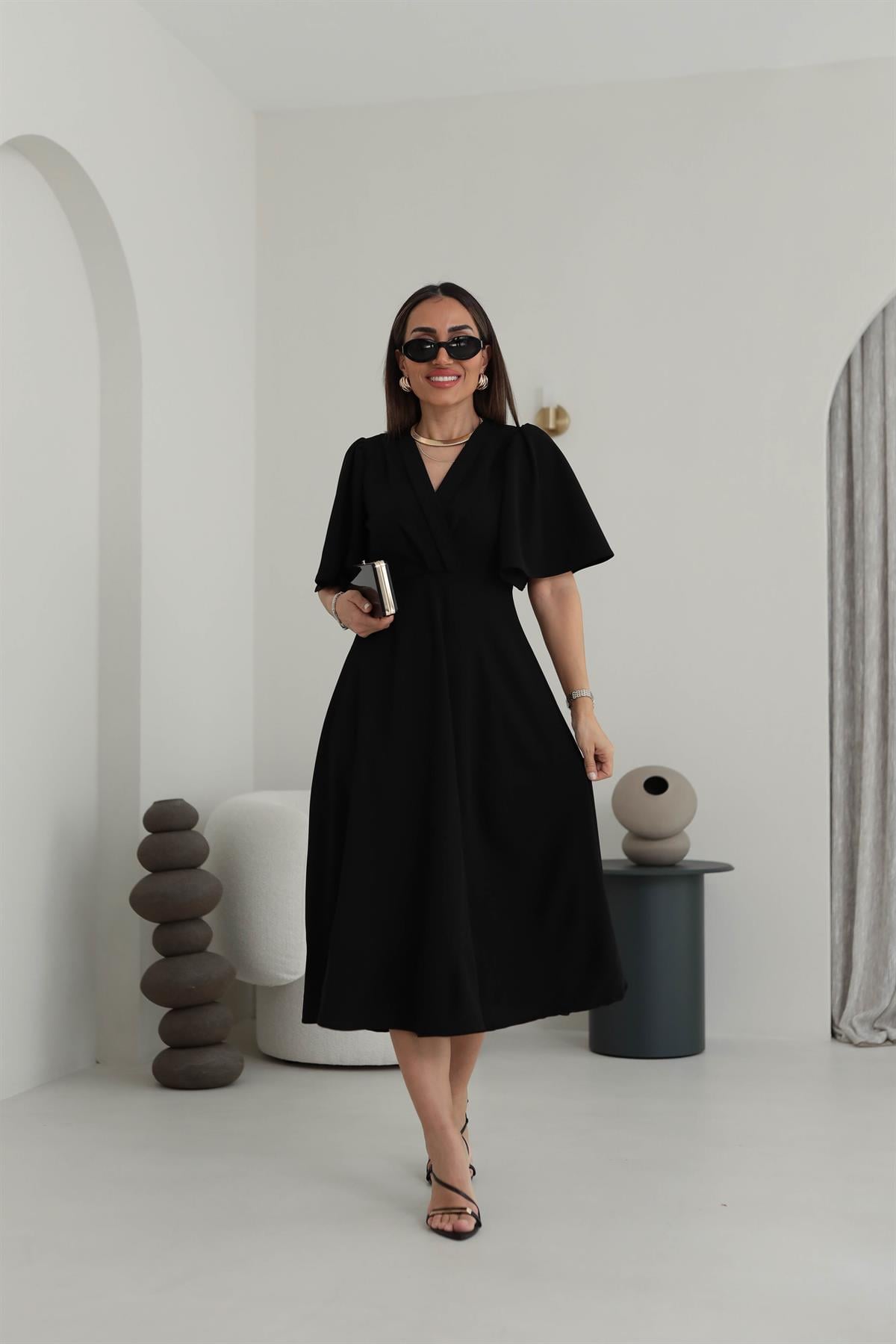 3707 Kol Volanlı Krvaze Yaka Midi Boy Elbise SİYAH