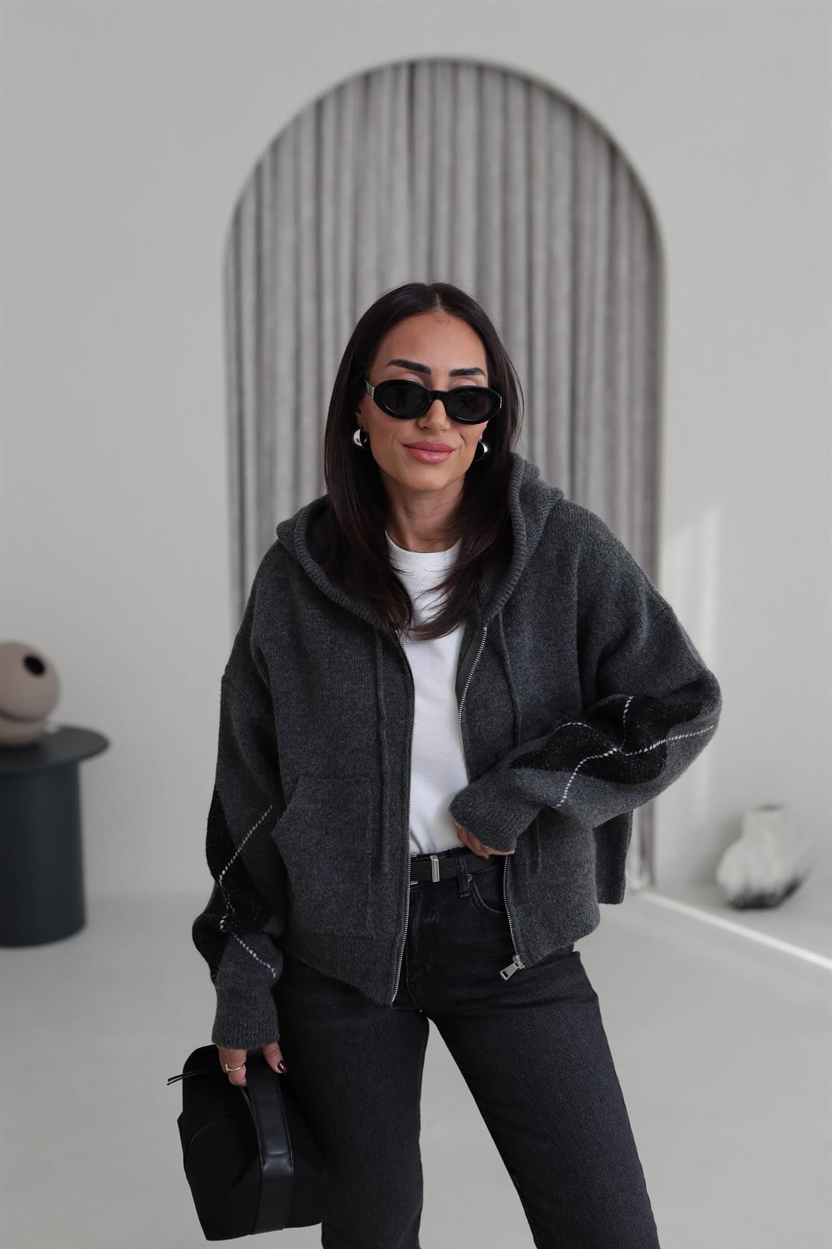 2536 Kol Desenli Fermuarlı Kapşonlu Triko Bomber ANTRASİT