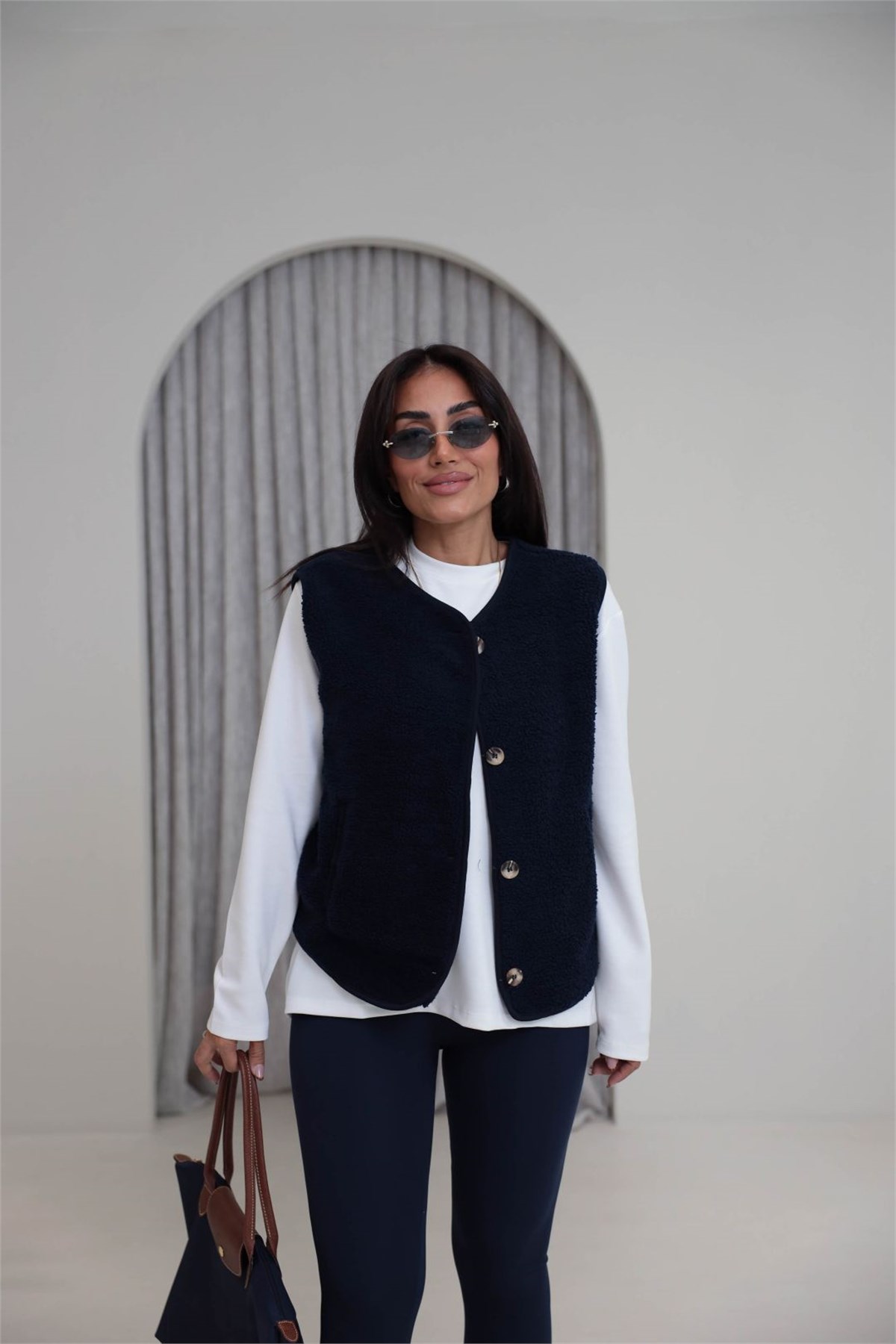 3242 Düğme Detaylı Oys Model Peluş Yelek LACİVERT