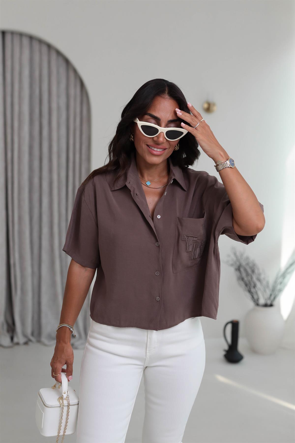 1261 Cep Nakış İşlemeli Tencel Kısa Kol Gömlek KAHVE