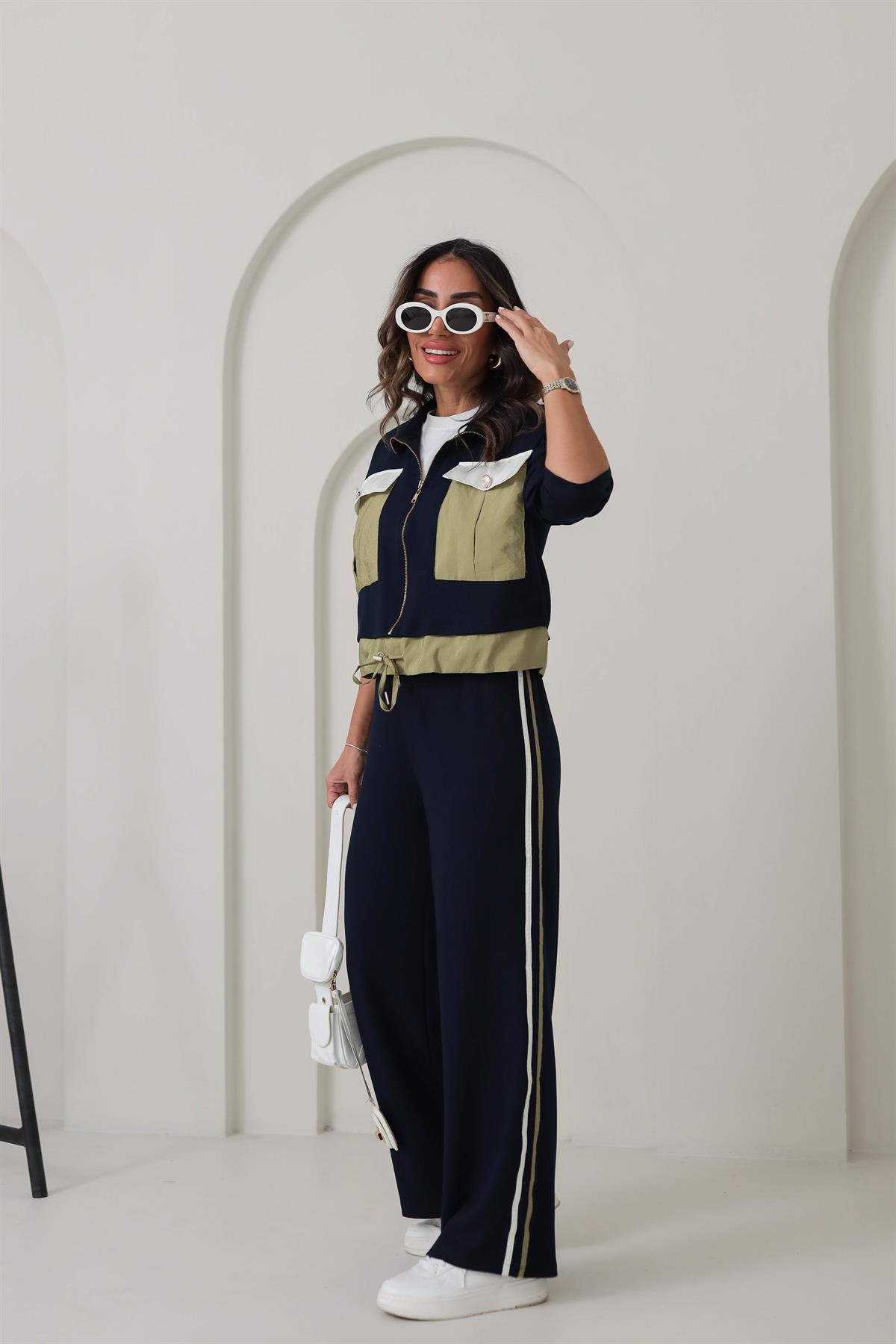 2970 Cepli Gold Düğmeli Premium Kumaş Takım LACİVERT