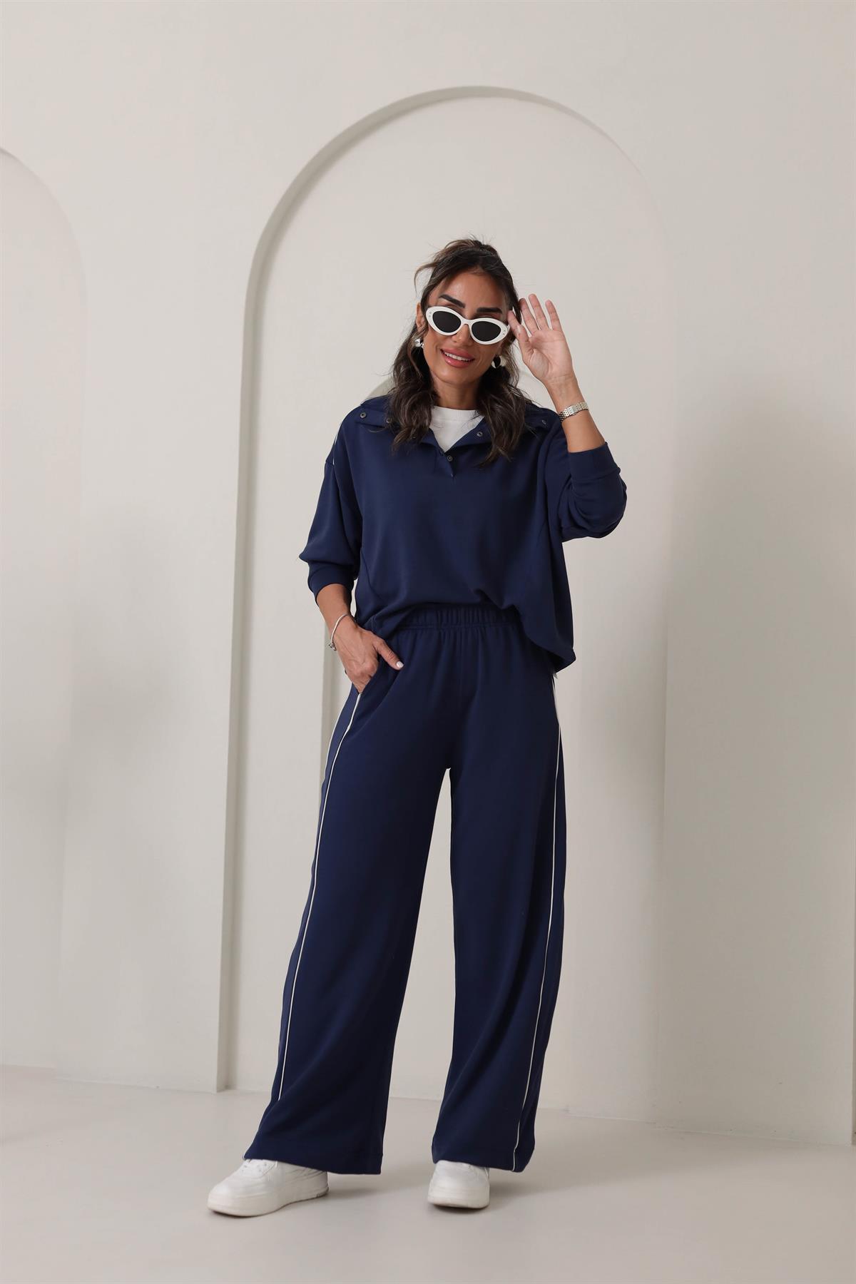 137 Dik Yaka Önü Çıtçıtlı Biyeli Modal Takım LACİVERT