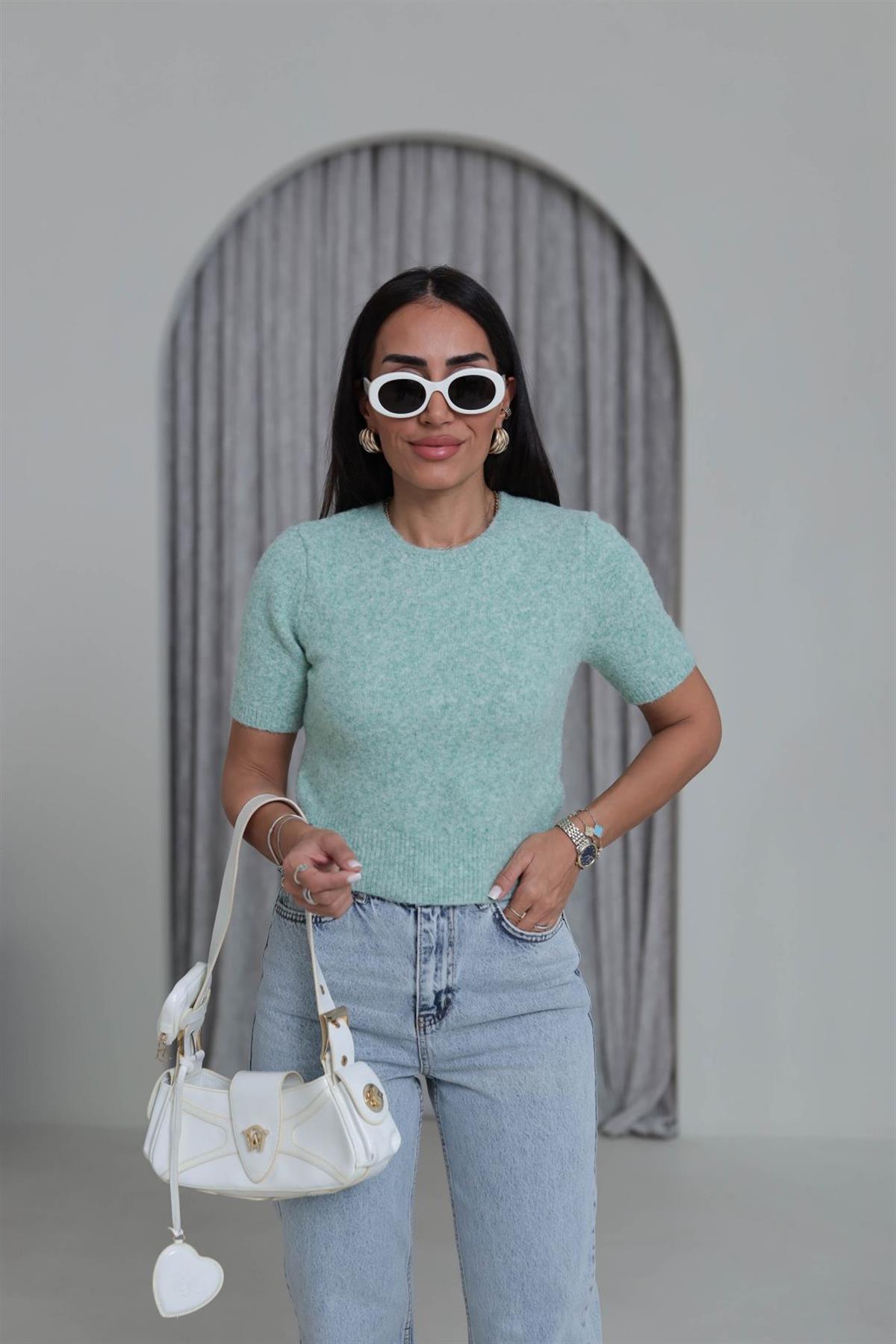 0651 Bisiklet Yaka Yumuşak Dokulu Kısa Kol Triko Kazak MİNT