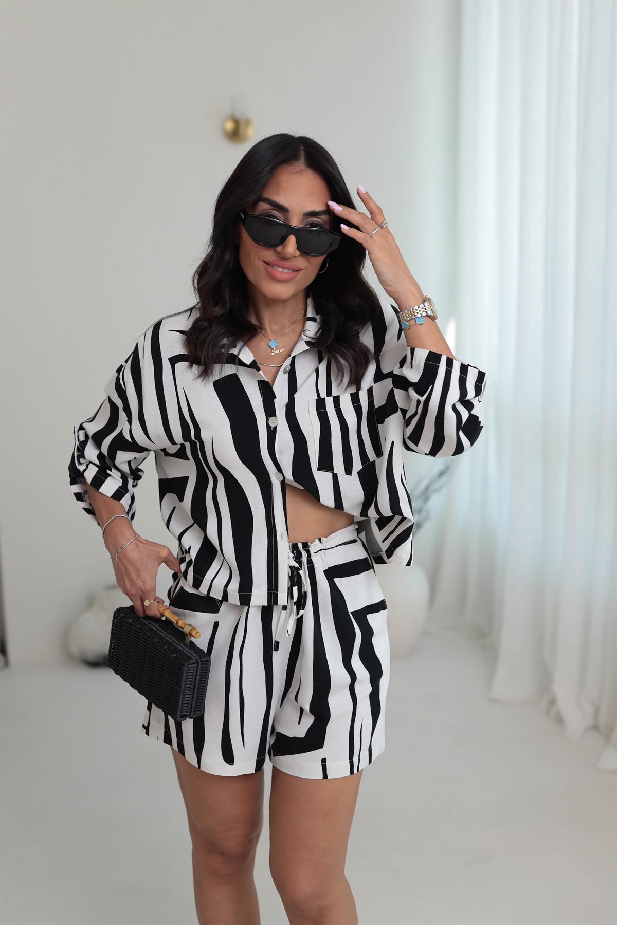 8760 Truvakar Kol Gömlek & Şort Keten Takım SİYAH