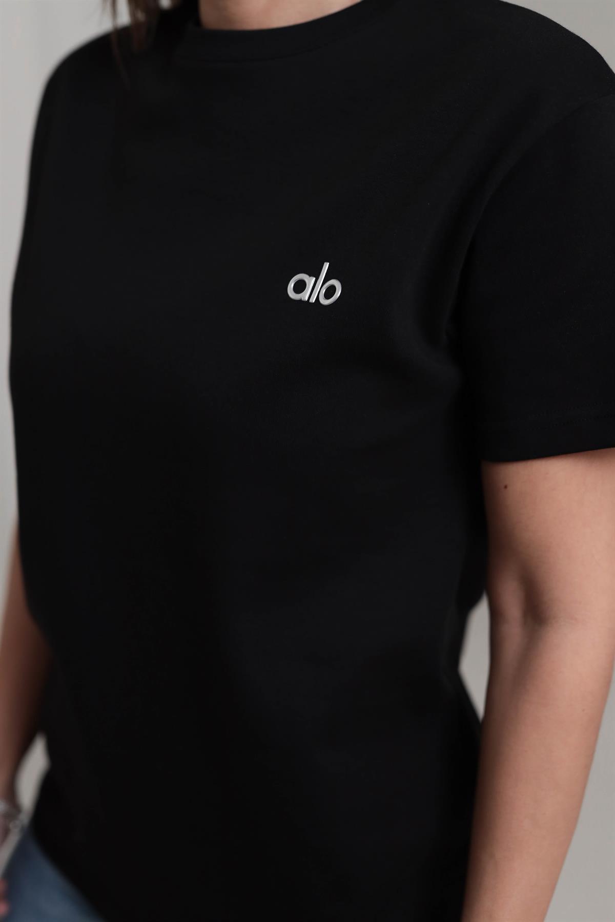 1022 Bisiklet Yaka Gümüş Yazı Detaylı Tshirt SİYAH