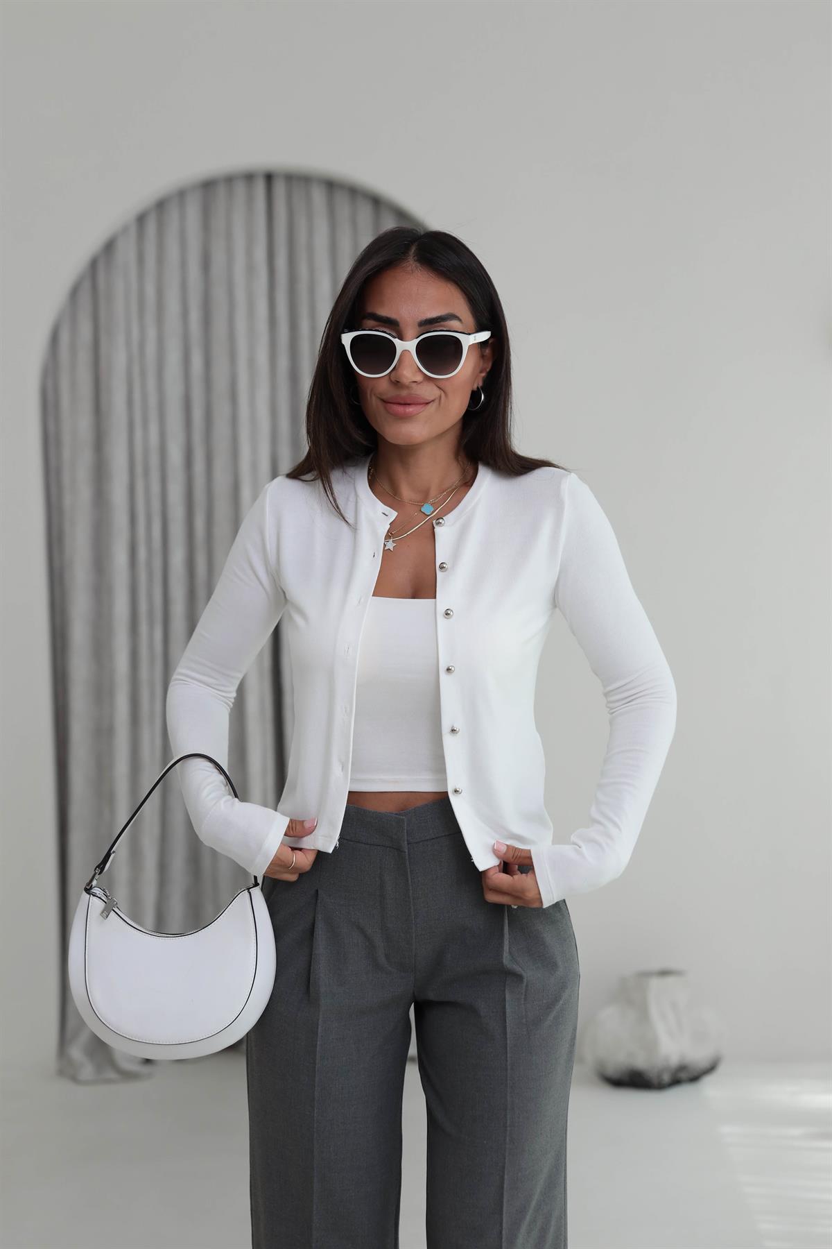 2122 Düğme Detaylı İnce Hırka EKRU