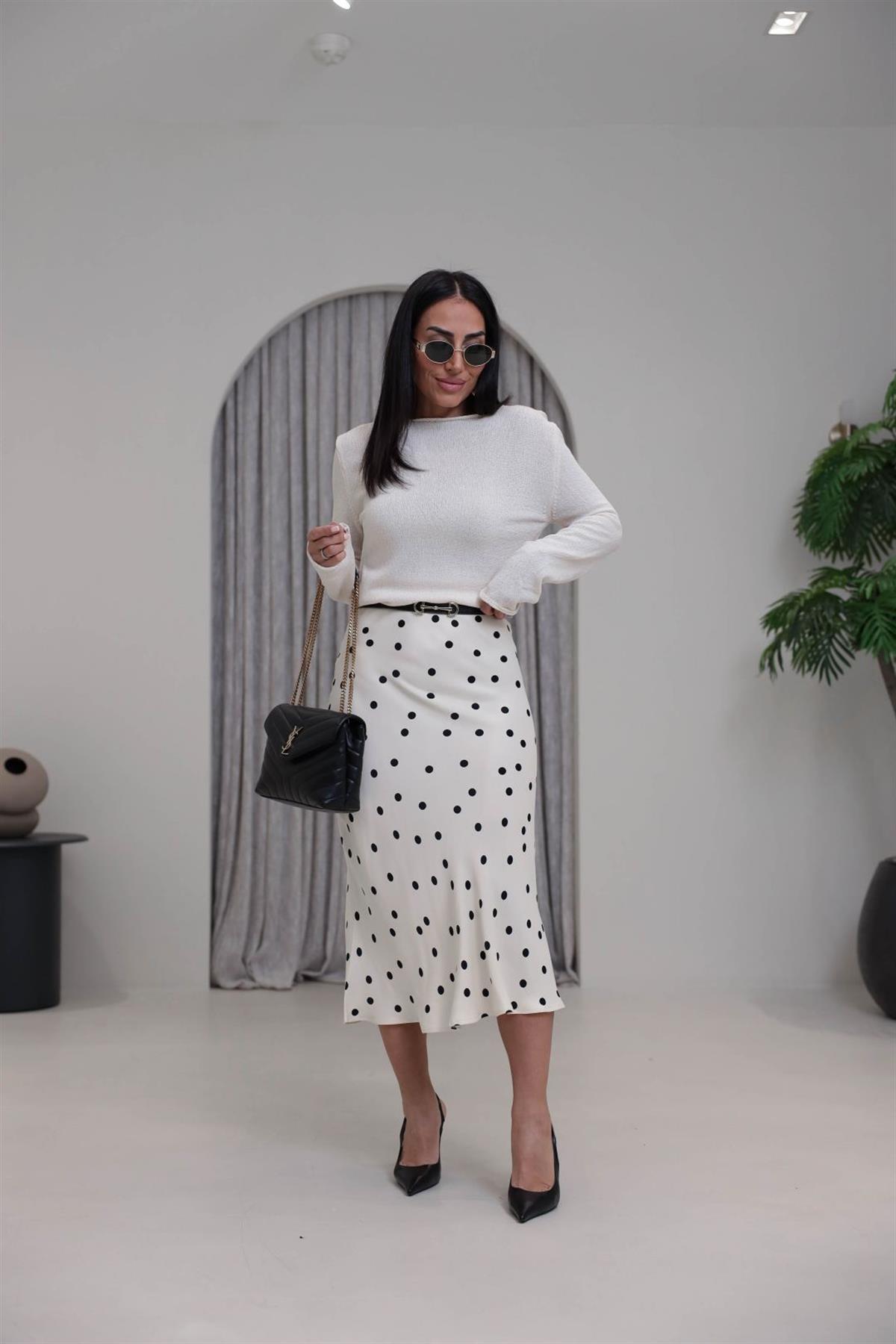 8165 Puantiye Desenli Verev İpek Saten Etek KREM