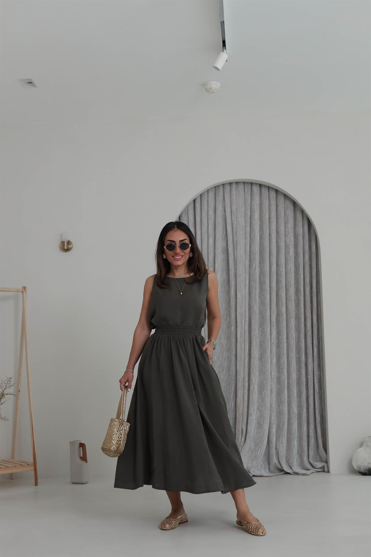 3510 Tencel Kumaş Sıfır Kol Bluz & Kloş Etekli Takım HAKİ YEŞİL