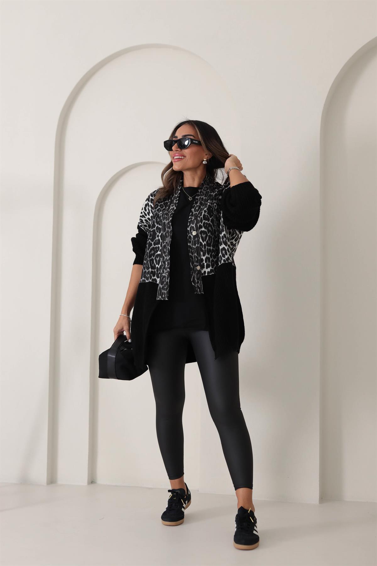 1740 Efsane Mat Deri Tayt