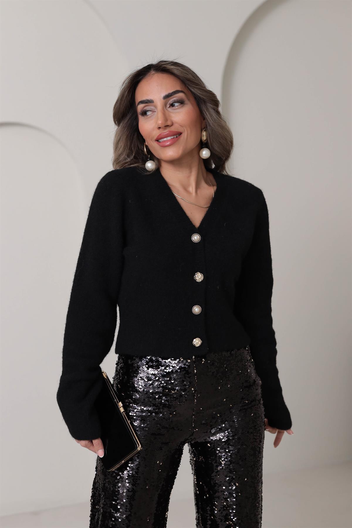 0273 V Yaka Gold Düğme Detaylı Hırka SİYAH