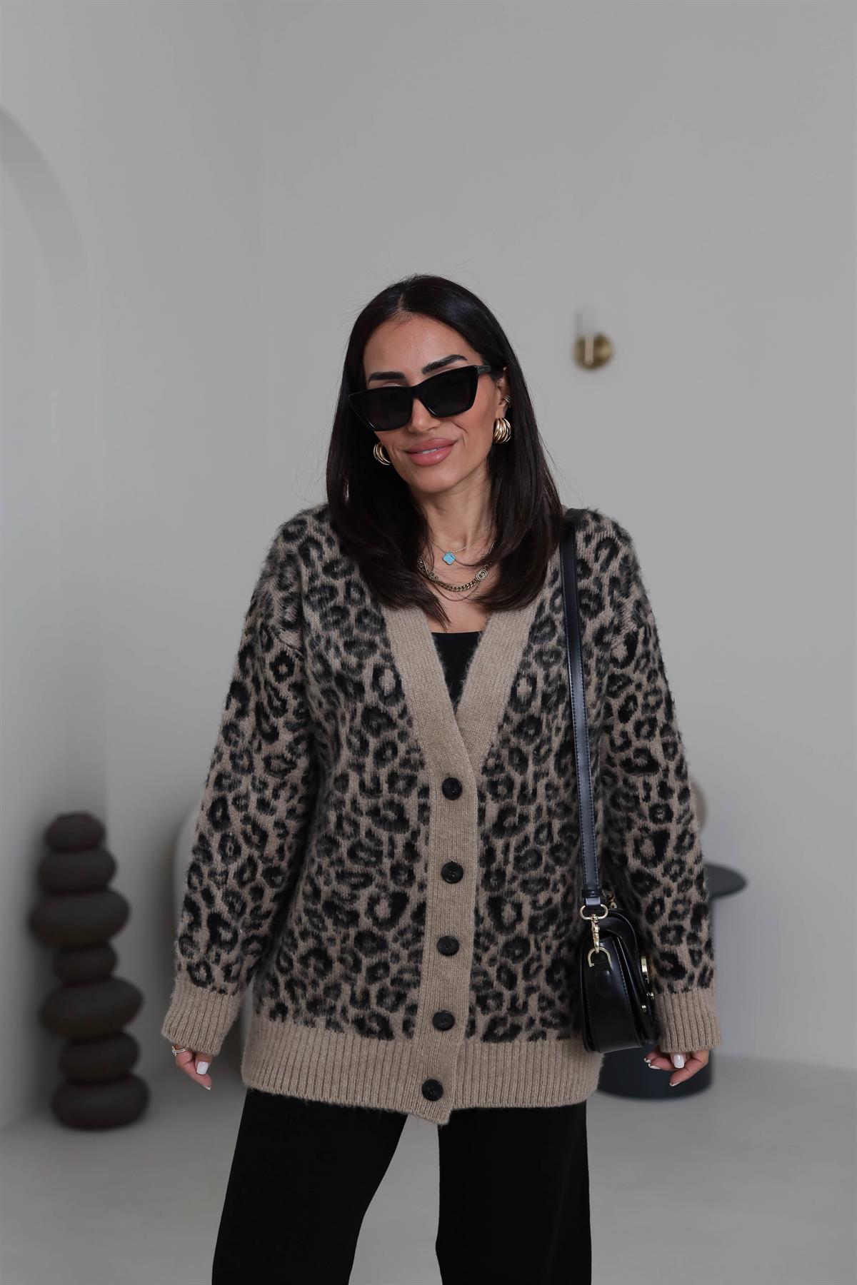 0114 Leopar Desenli Önden Düğmeli Hırka LEOPAR