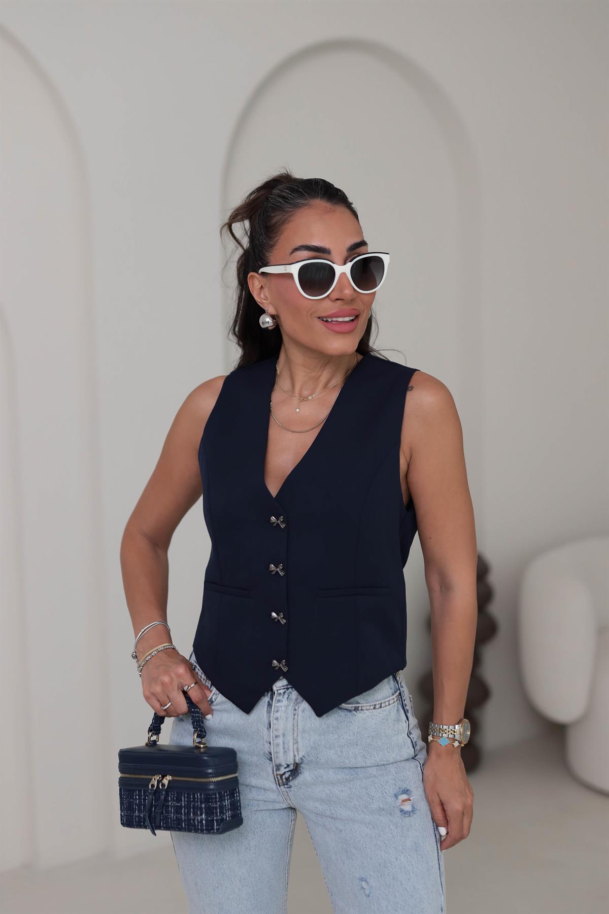 0464 Gümüş Fiyonk Düğmeli Double Yelek LACİVERT