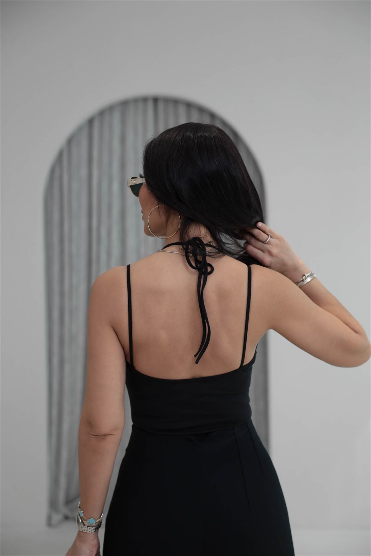 Dantel Detay Boyundan Bağlamalı Bodysuit SİYAH