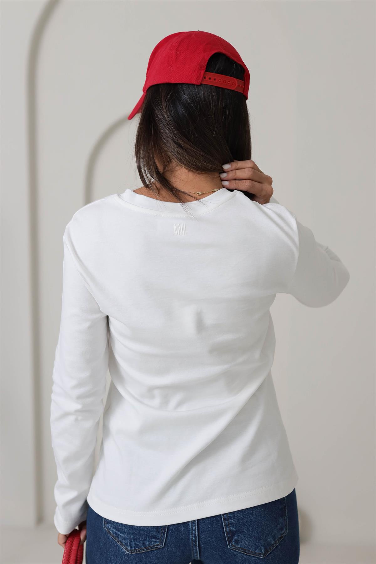 2103 Kalp Nakışlı Tok Doku Uzun Kol Bluz BEYAZ