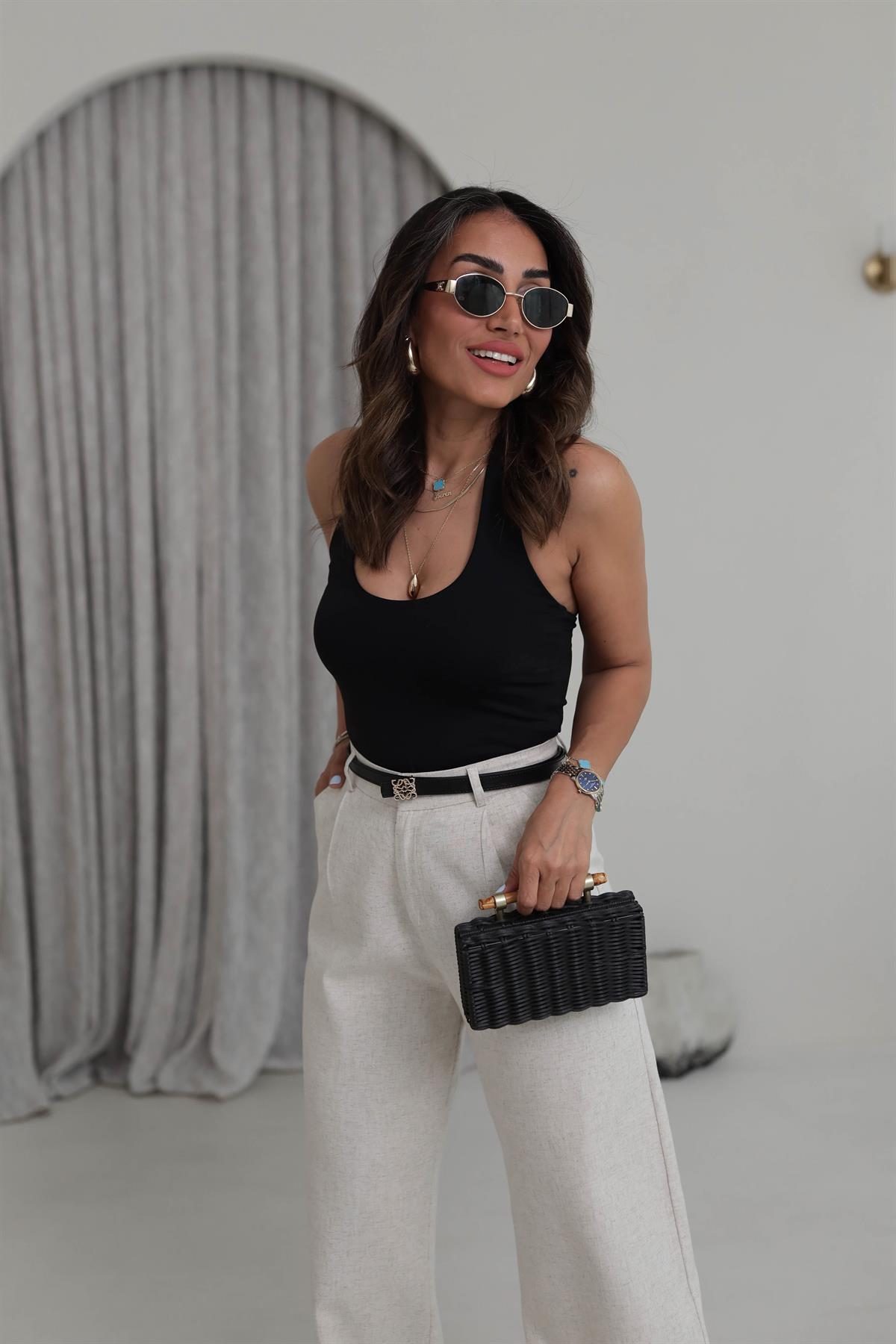 1753 Boyundan Geçmeli Poliamid Atlet SİYAH