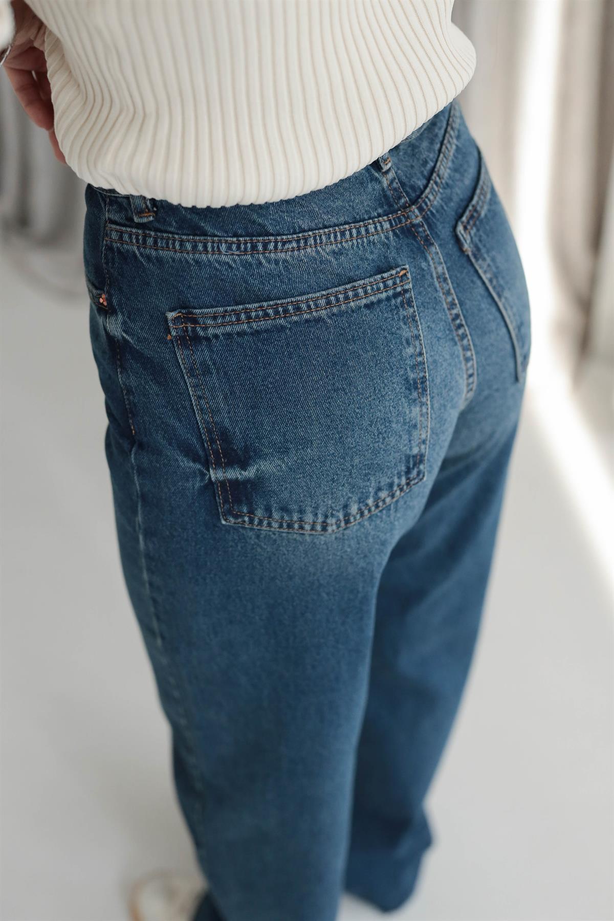 486 Yüksek Bel Paçası Kesik Straight Jean