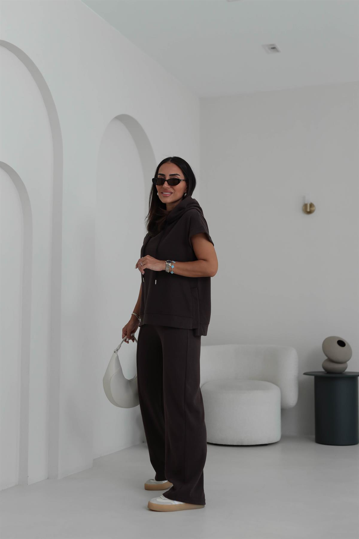 2030 Kapşonlu Kısa Kol Selanik Takım KAHVE