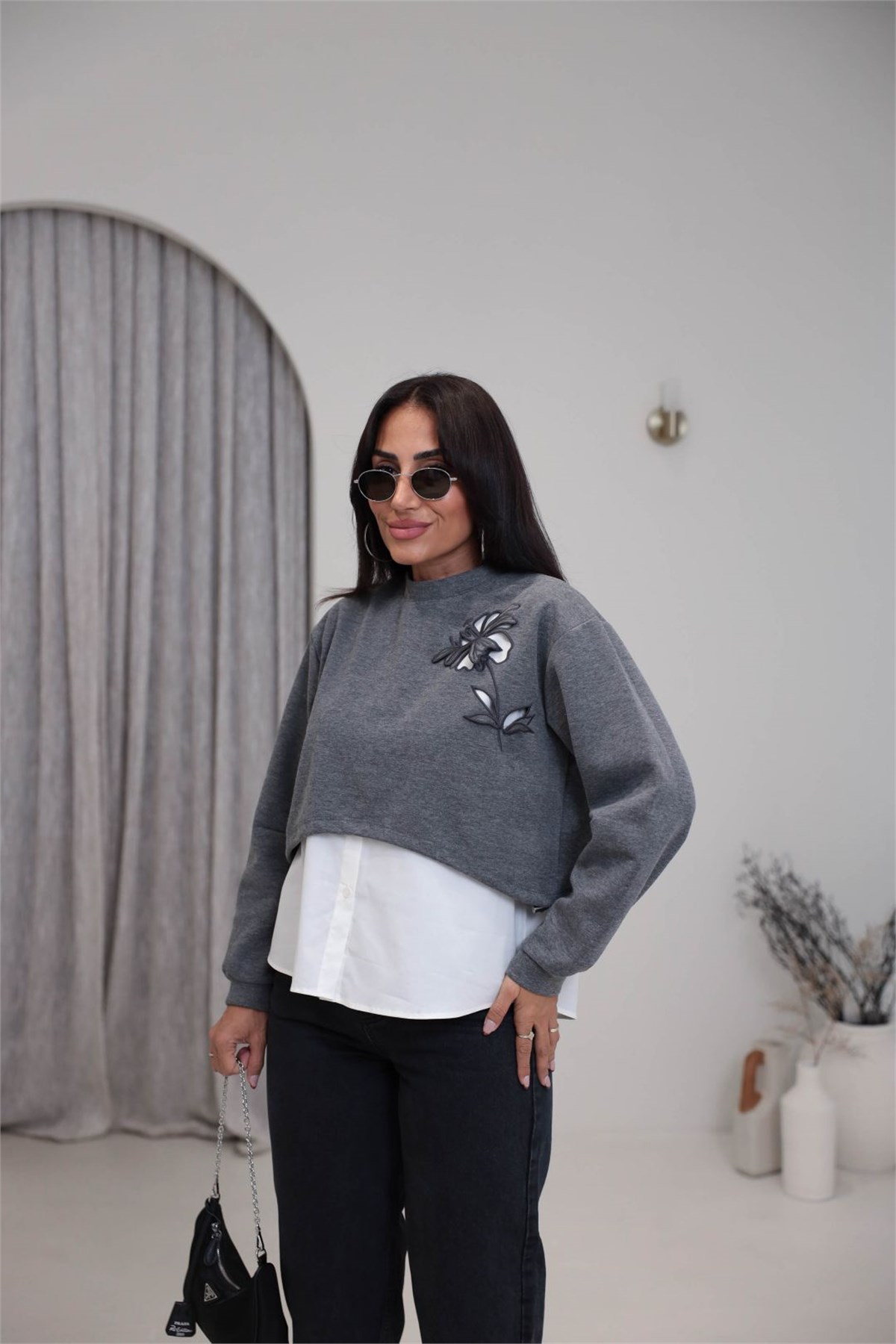 1154 Nakış Gömlek Detaylı Sweatshirt GRİ