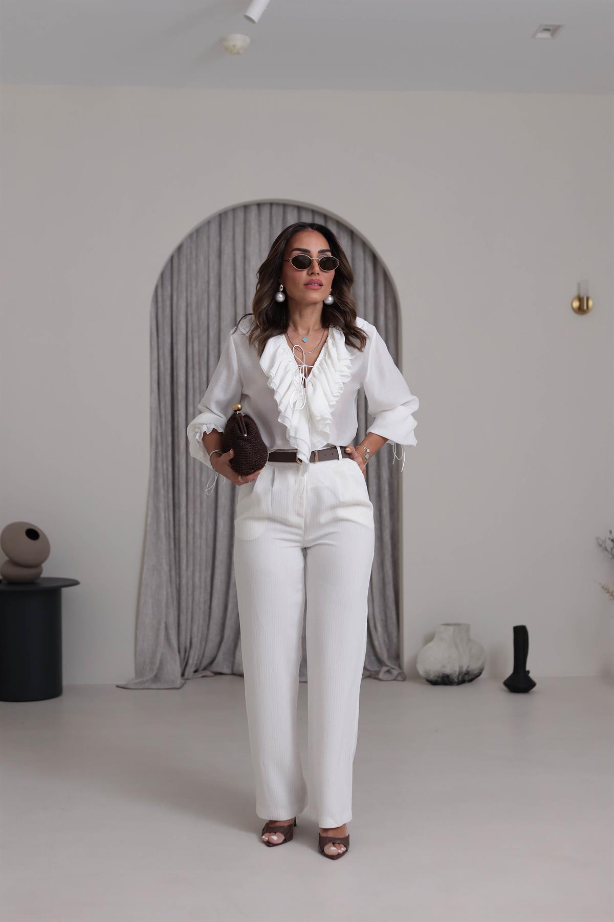 3163 V Yaka Fırfırlı Gömlek BEYAZ