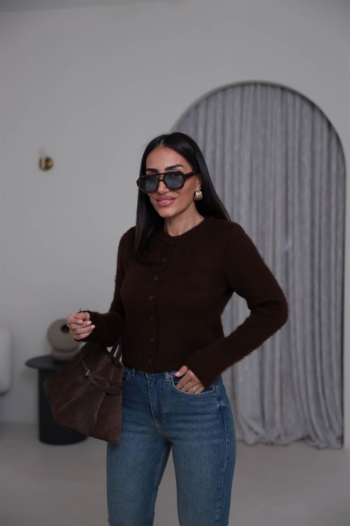 0157 Bisiklet Yaka Düğmeli Yumoş Hırka ACI KAHVE