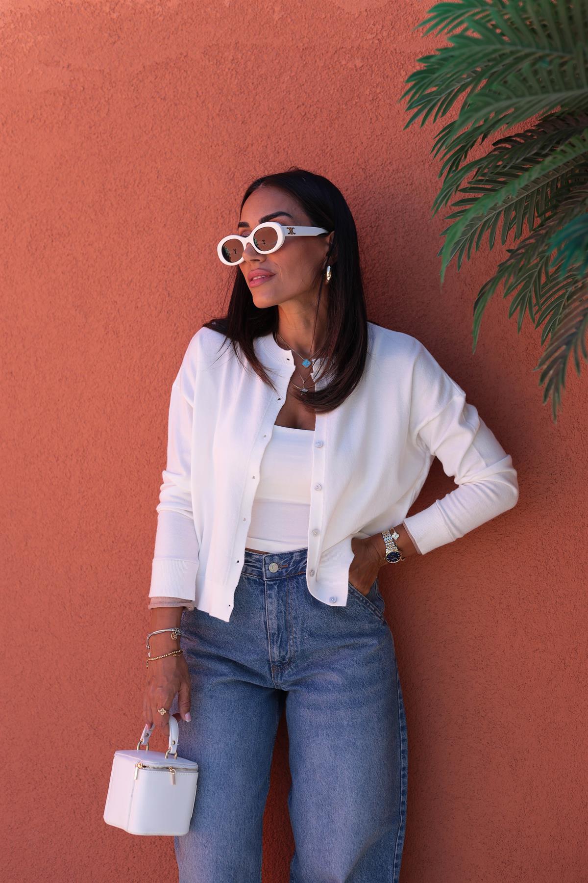 1040 Kolu Biyeli Yumuşak Doku Düğmeli Hırka EKRU