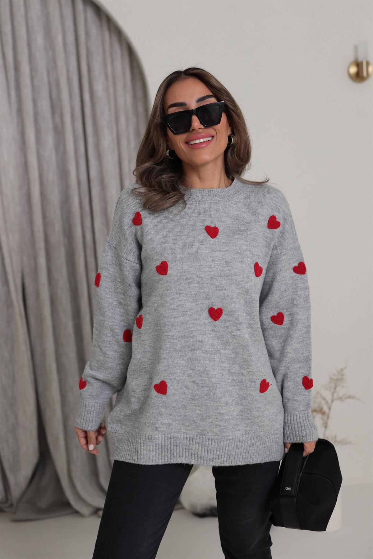 4380 Kalp Detaylı Kazak