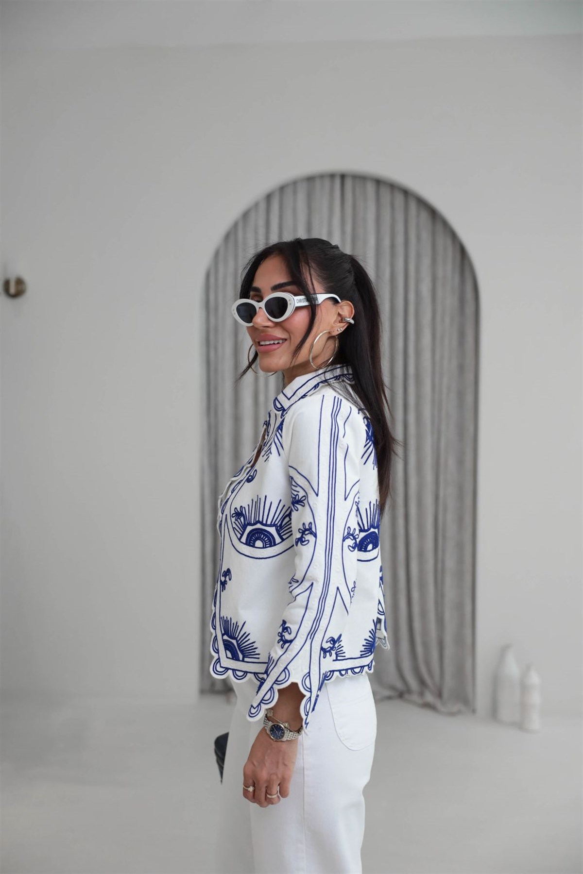 Yakalı Nakış İşlemeli Asimetrik Ceket EKRU