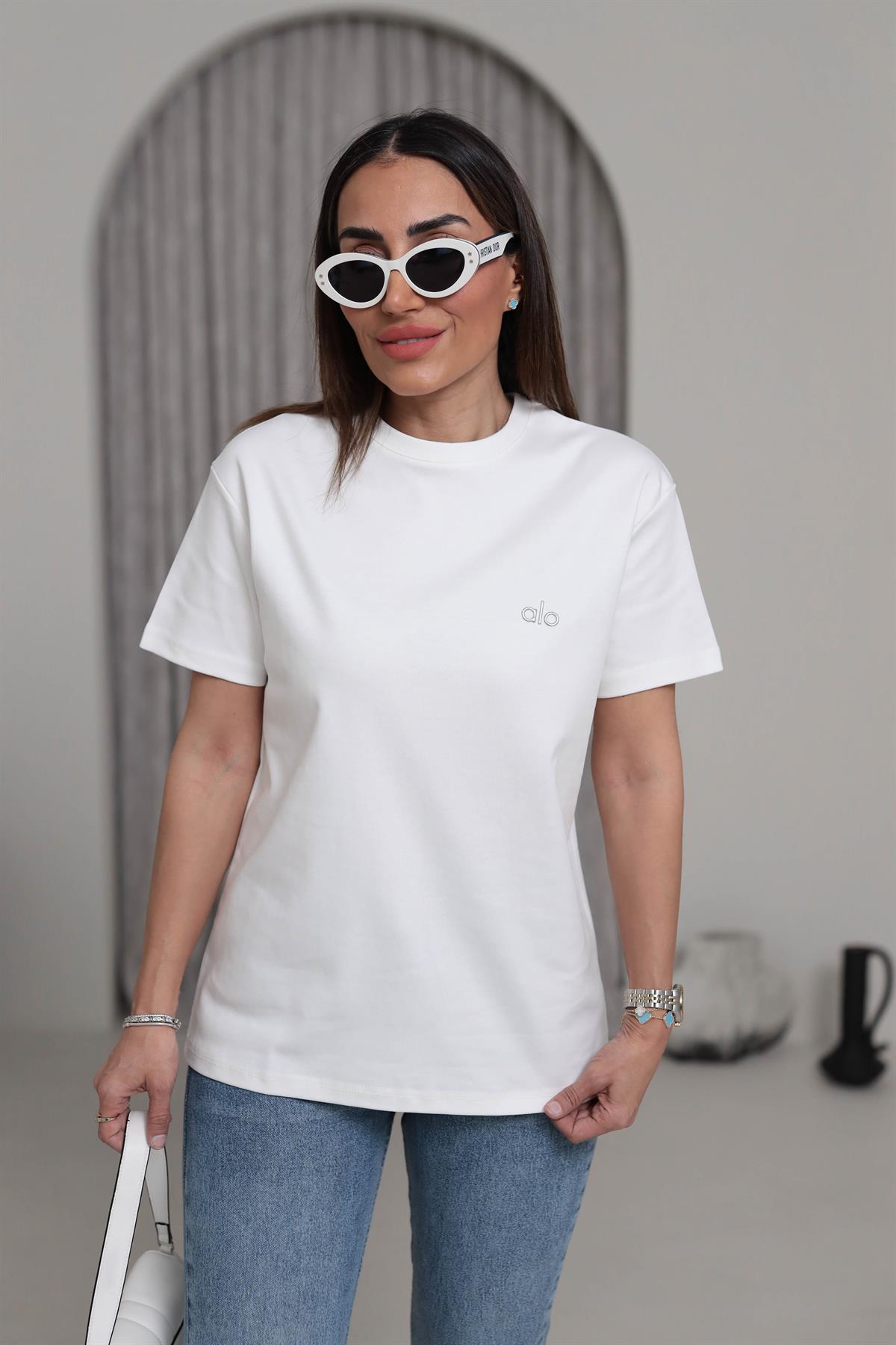 1022 Bisiklet Yaka Gümüş Yazı Detaylı Tshirt EKRU