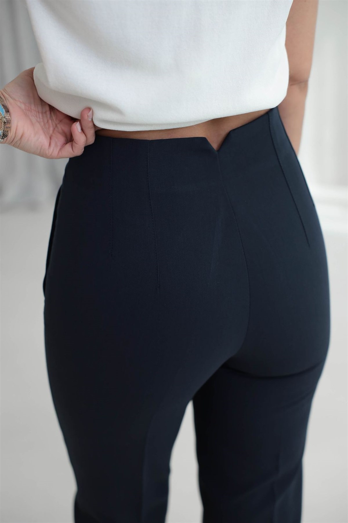 U5113-K Önü Flotalı Kumaş Pantolon LACİVERT