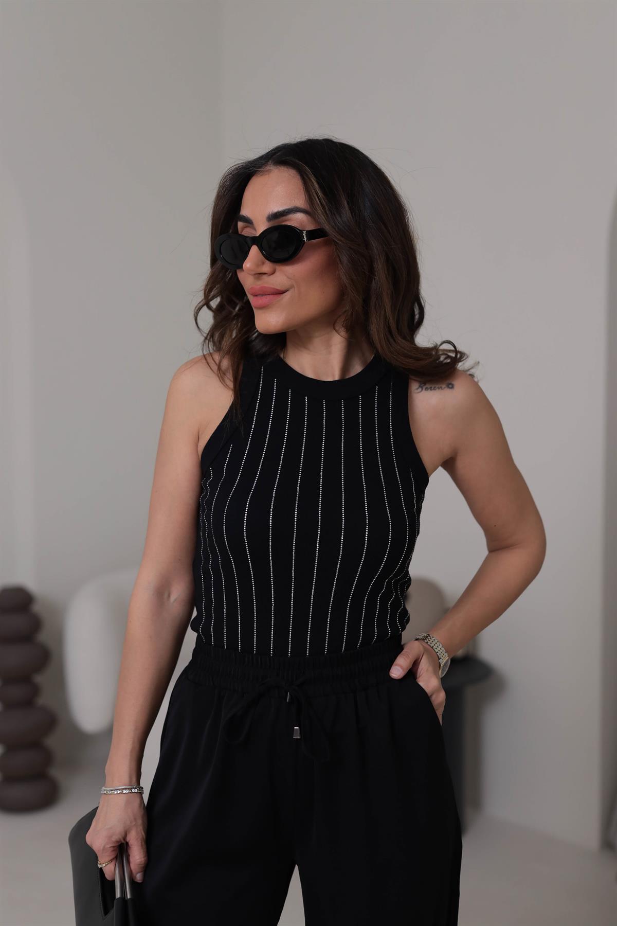 1012 Sıra Taşlı Halter Yaka Atlet SİYAH