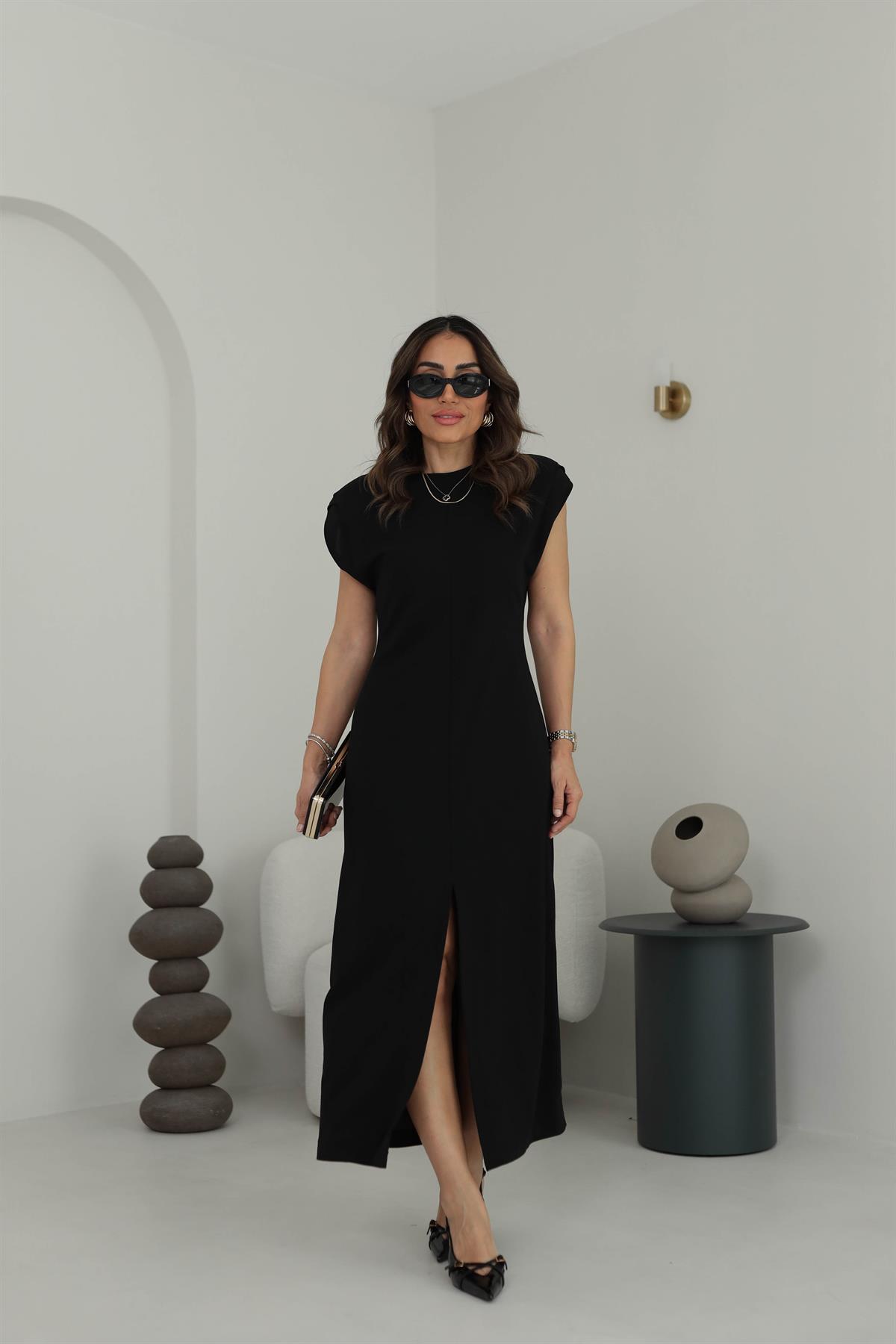 2043 Omuzları Vatkalı Ön Yırtmaç Detaylı Elbise SİYAH