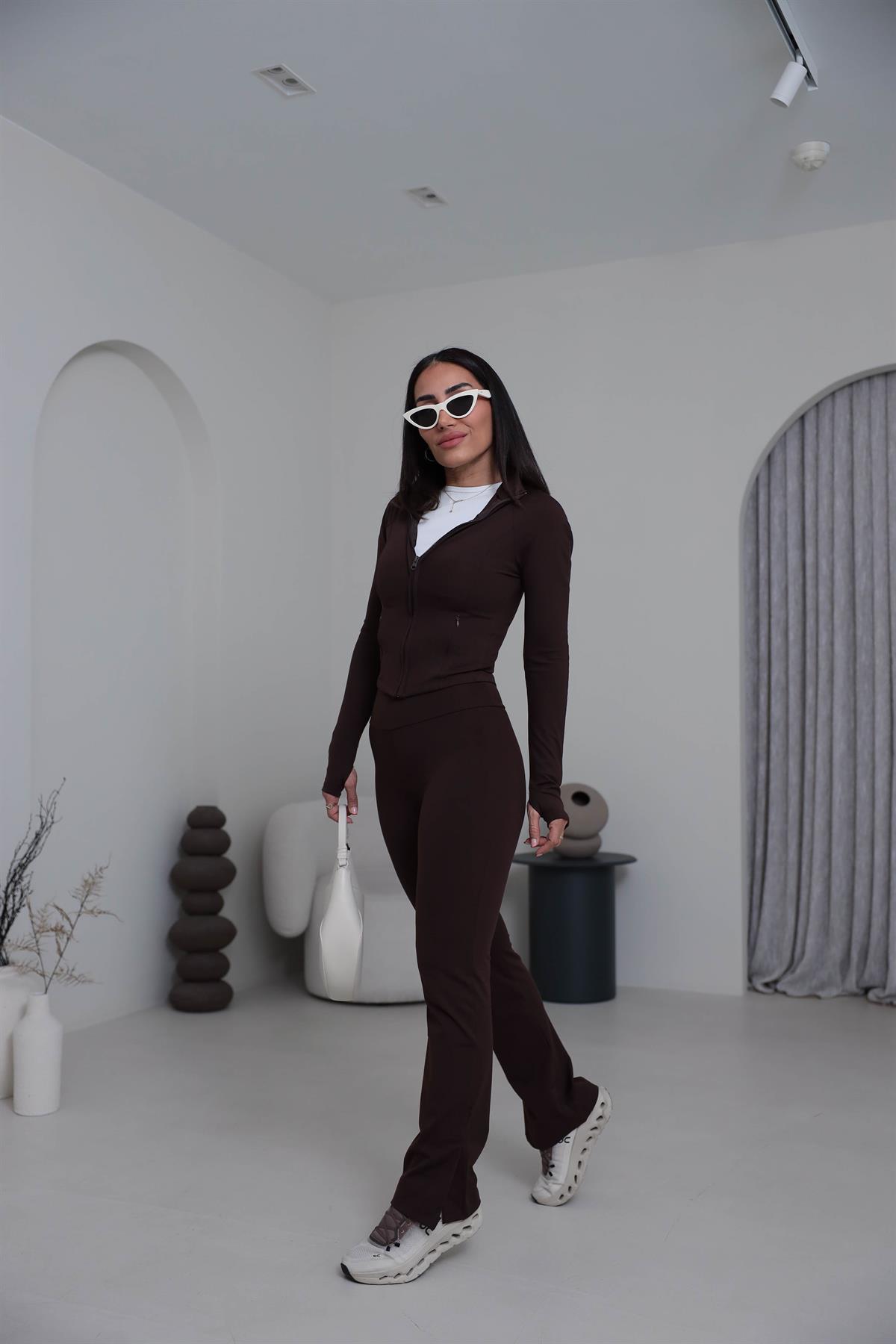 Oys Dik Yaka Önden Fermuarlı Pantolonlu Takım KAHVE