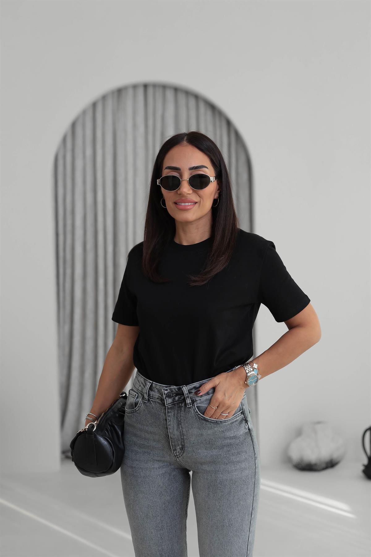 30312 Dekoratif Dikişli Bisiklet Yaka Tshirt SİYAH