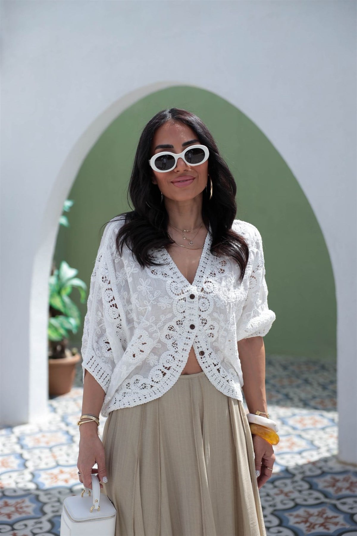 9750 İthal Güpürlü ve İşlemeli Hırka Bluz BEYAZ